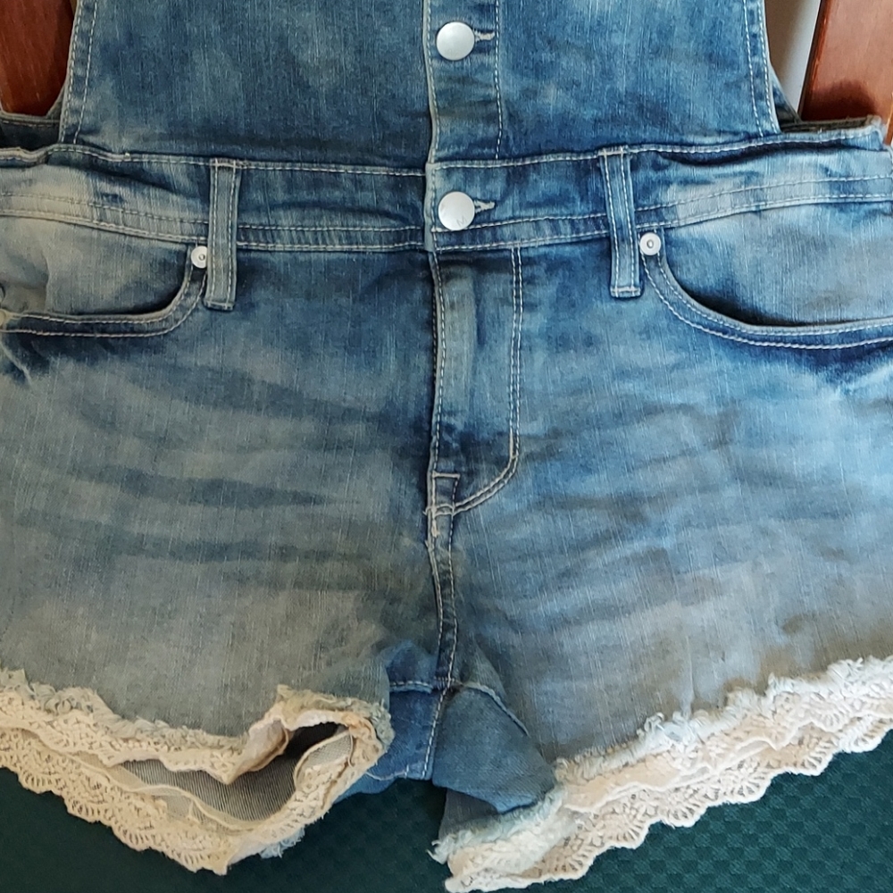 Overall shorts - Picture 2 of 4